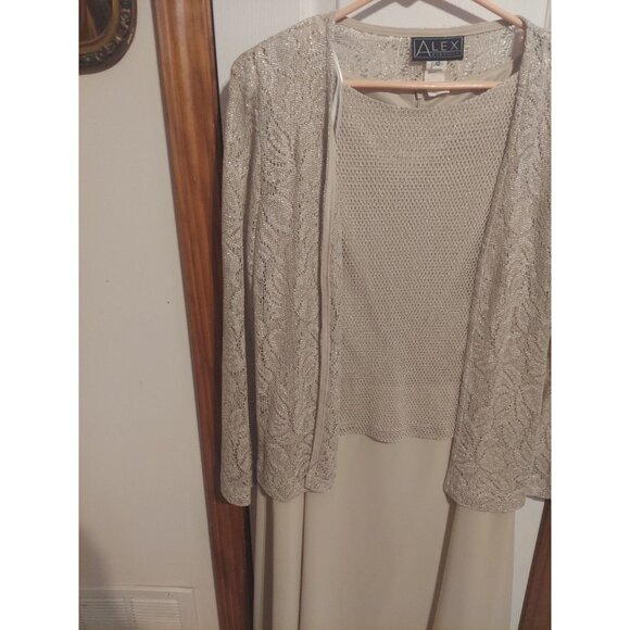 Alex Evenings Women's Mother Of The Bride Two Piece Shell Beige Gown Size 12 - Picture 3 of 16